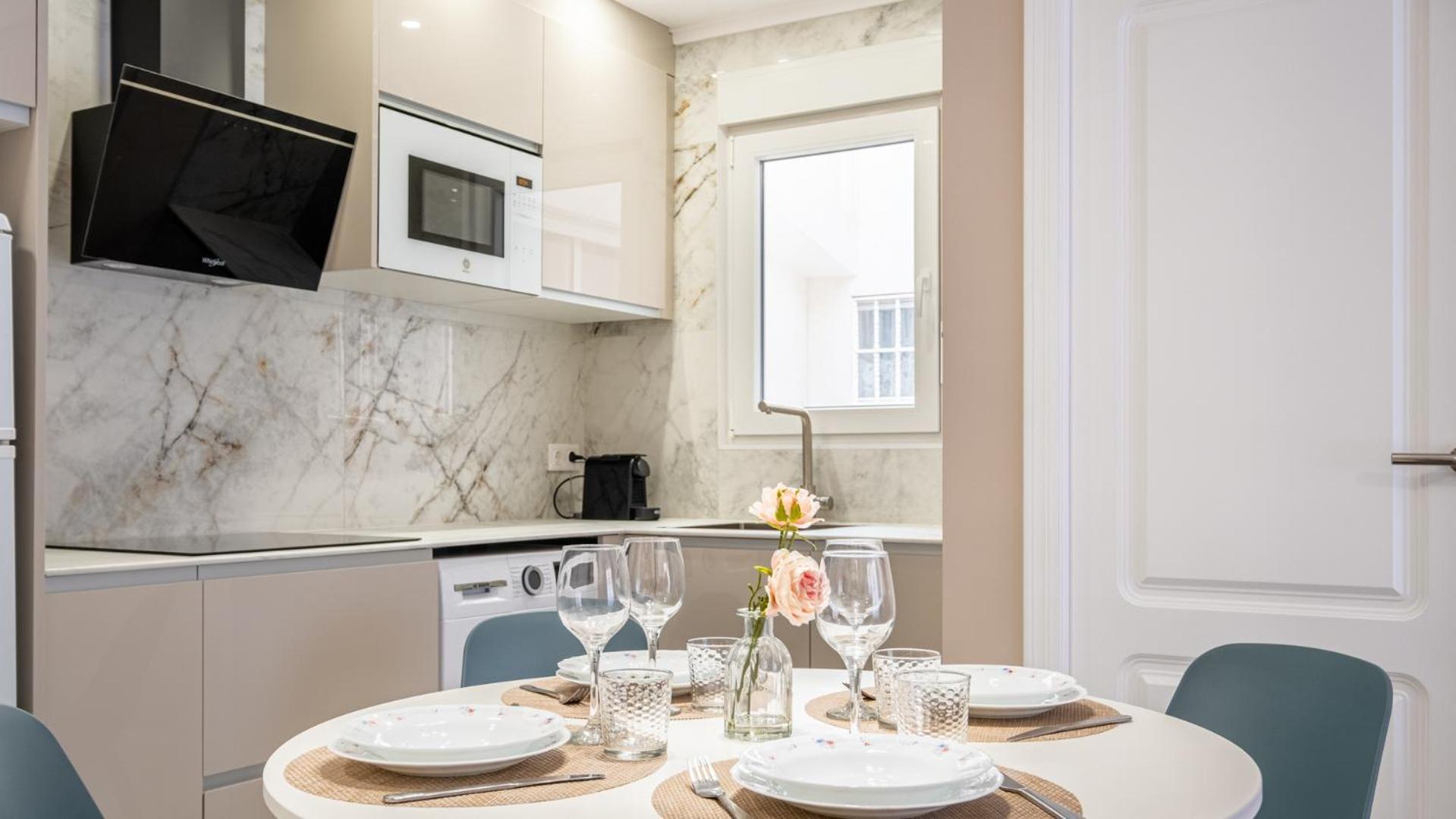 Apartamento Centrico Con Garaje Torrevieja Eksteriør billede