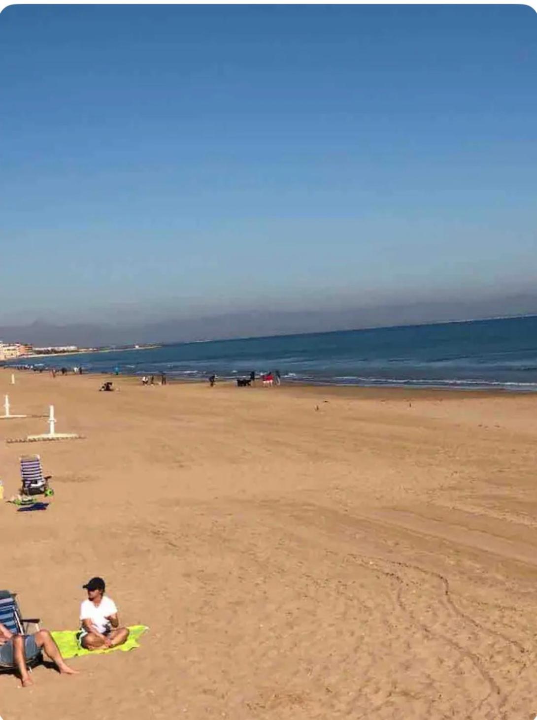 Apartamento Centrico Con Garaje Torrevieja Eksteriør billede